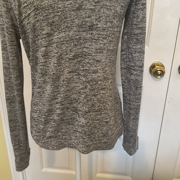 Nicole Miller Gray & Black Cowl Neck Sweater w/ Front Side Pockets - Picture 7 of 9